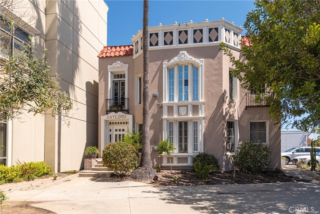1116 Sartori Avenue #210
