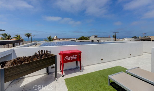 1610 Loma Drive, Hermosa Beach, California 90254, 4 Bedrooms Bedrooms, ,4 BathroomsBathrooms,Residential,Sold,Loma,SB23130408