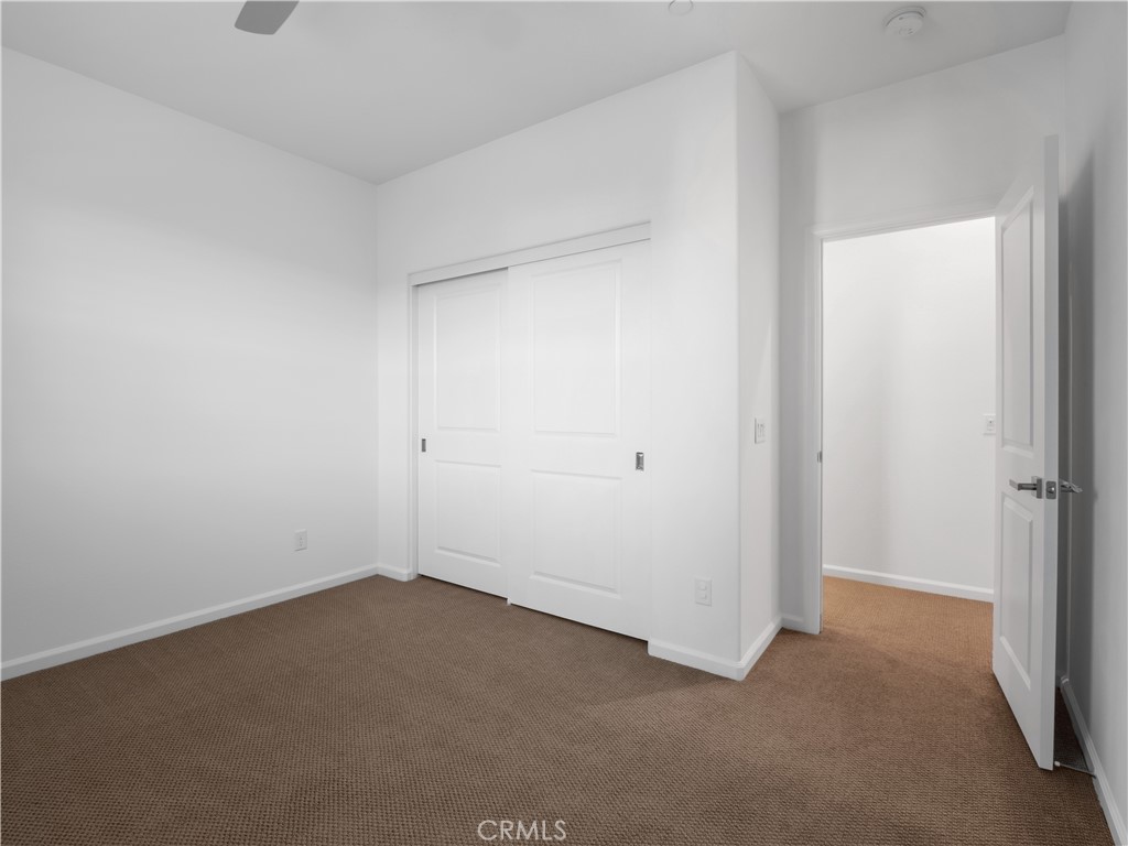 https://media.crmls.org/medias/5a449788-56e8-41b8-b077-8230975581bc.jpg?preset=X-Large