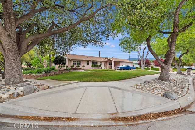 Detail Gallery Image 6 of 66 For 1327 Grove Ave, Upland,  CA 91786 - 3 Beds | 2 Baths