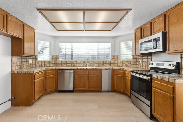 Detail Gallery Image 8 of 66 For 28487 Borgona, Mission Viejo,  CA 92692 - 3 Beds | 3 Baths