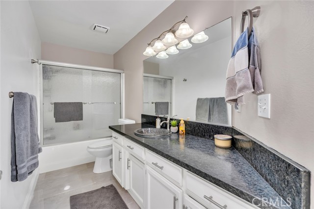 29578 Diane Way, Madera CA: https://media.crmls.org/medias/5a45697a-76e4-4935-805d-e1903f939619.jpg