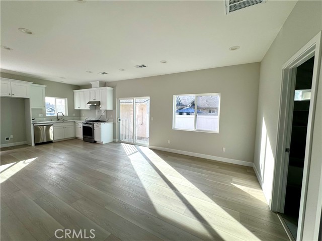 Detail Gallery Image 2 of 8 For 1728 N Kelly Ave #B,  Upland,  CA 91784 - 3 Beds | 2 Baths