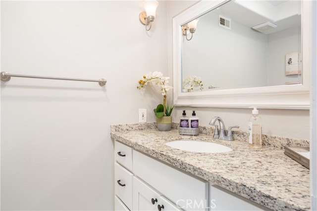 Detail Gallery Image 9 of 25 For 16871 Saybrook Ln, Huntington Beach,  CA 92649 - 3 Beds | 2/1 Baths
