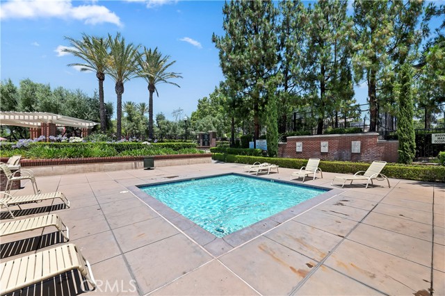 5680 Kate Way, Fontana CA: https://media.crmls.org/medias/5a46e3b5-728e-42a1-b442-3ff6da145524.jpg