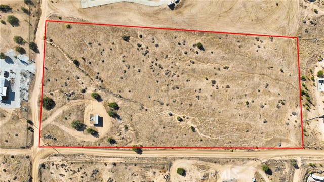23766 Valley View Road, Apple Valley CA: https://media.crmls.org/medias/5a470a0d-e7b5-488f-9db8-009e1303f20f.jpg