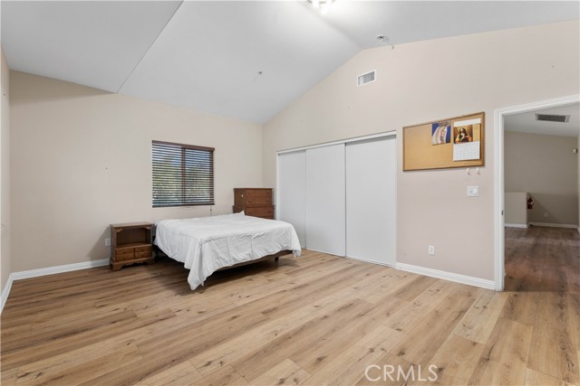6953 Sierra Avenue, Fontana CA: https://media.crmls.org/medias/5a479fa8-6e92-468b-a725-57e3d318d90a.jpg