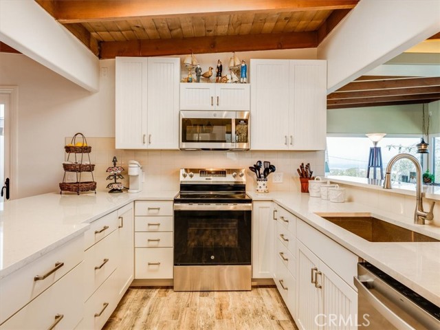 Detail Gallery Image 18 of 75 For 430 Olive St, Morro Bay,  CA 93442 - 3 Beds | 4 Baths