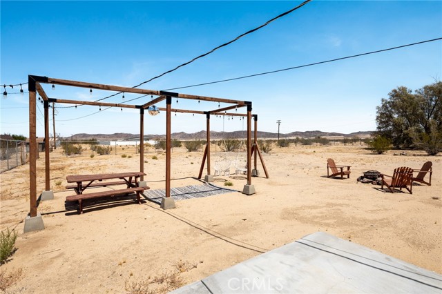 Detail Gallery Image 23 of 32 For 65076 E Broadway, Joshua Tree,  CA 92252 - 2 Beds | 1 Baths