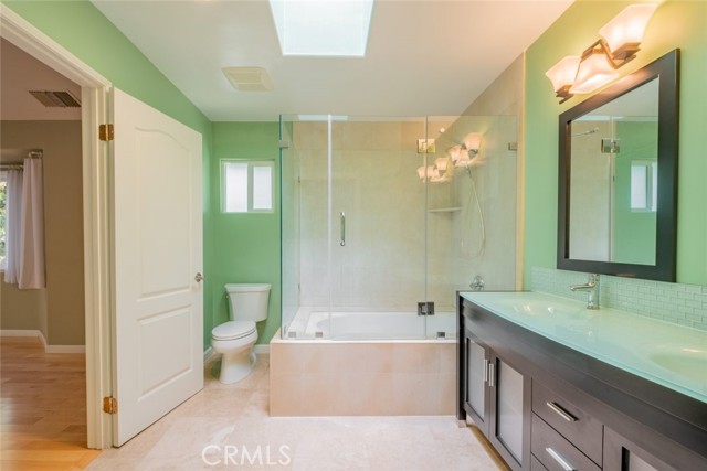9530 Wheatland Avenue, Shadow Hills CA: https://media.crmls.org/medias/5a49e43b-7cb8-4b8d-9129-40e7741afda5.jpg