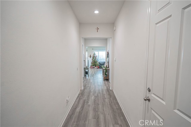 Detail Gallery Image 13 of 44 For 2111 Seville, Santa Paula,  CA 93060 - 4 Beds | 2/1 Baths