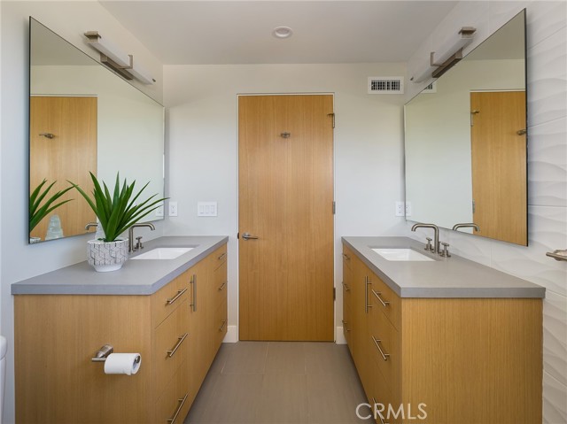 3100 Tennyson Place, Hermosa Beach, California 90254, 4 Bedrooms Bedrooms, ,3 BathroomsBathrooms,Residential,For Sale,Tennyson,SB24059498