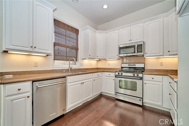 Detail Gallery Image 10 of 29 For 10773 Chestnut, Los Alamitos,  CA 90720 - 3 Beds | 2/1 Baths