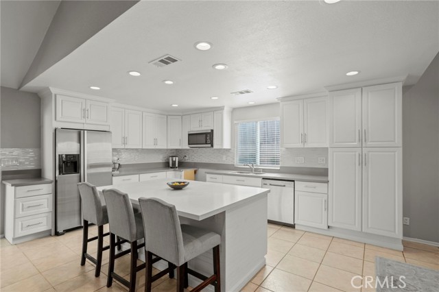 Detail Gallery Image 8 of 23 For 12440 Cardinal, Grand Terrace,  CA 92313 - 3 Beds | 2 Baths