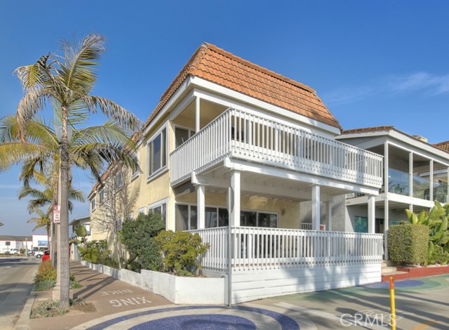 700 Oceanfront, Newport Beach, California 92661, 4 Bedrooms Bedrooms, ,3 BathroomsBathrooms,Residential Purchase,For Sale,Oceanfront,OC21258220