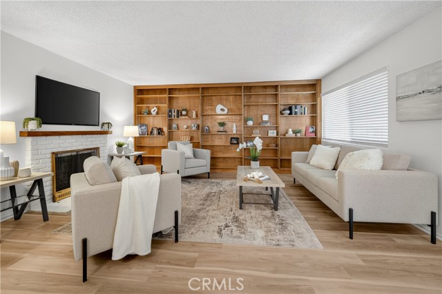 15032 Acre Street, North Hills CA: https://media.crmls.org/medias/5a4c3709-7c3e-4a0d-96f1-05cae58a7302.jpg