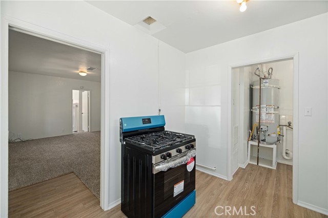 Detail Gallery Image 4 of 29 For 45110 Elm Ave, Lancaster,  CA 93534 - – Beds | – Baths