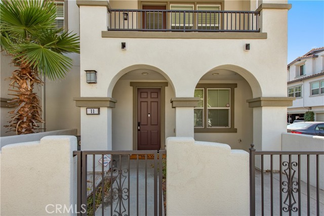 Detail Gallery Image 2 of 35 For 11 Travis Rd, Buena Park,  CA 90621 - 3 Beds | 3/1 Baths