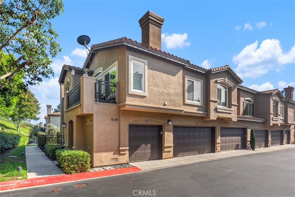 41 Vellisimo Drive