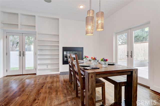 1146 18th Street, Manhattan Beach, California 90266, 4 Bedrooms Bedrooms, ,2 BathroomsBathrooms,Residential,Sold,18th,SB22027666