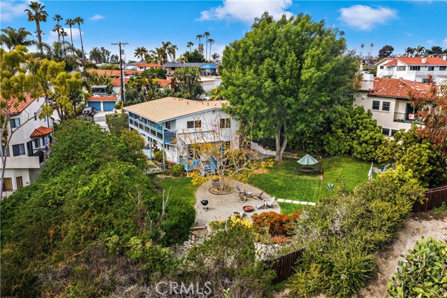 Detail Gallery Image 1 of 34 For 303 Cazador Ln #B,  San Clemente,  CA 92672 - 2 Beds | 2 Baths