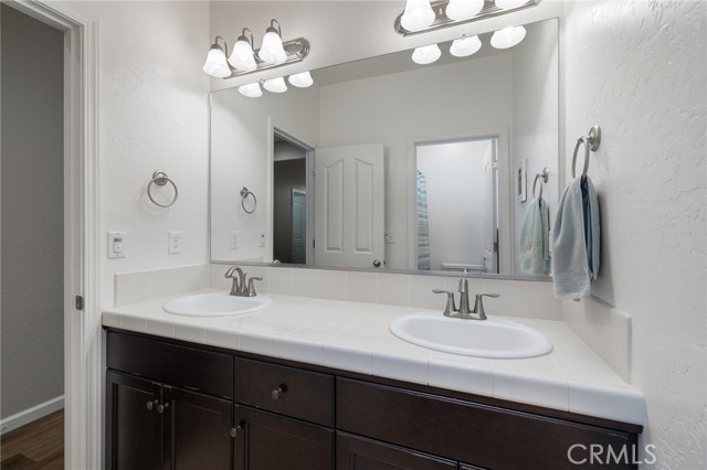 3771 Wrenwood Avenue, Clovis CA: https://media.crmls.org/medias/5a4e2161-1094-4e18-9b3a-317b5b318f68.jpg