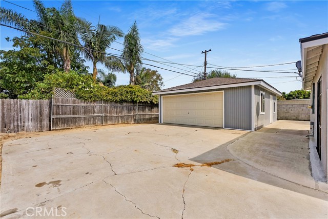 Detail Gallery Image 34 of 49 For 980 19th Street, Costa Mesa,  CA 92627 - 3 Beds | 2 Baths