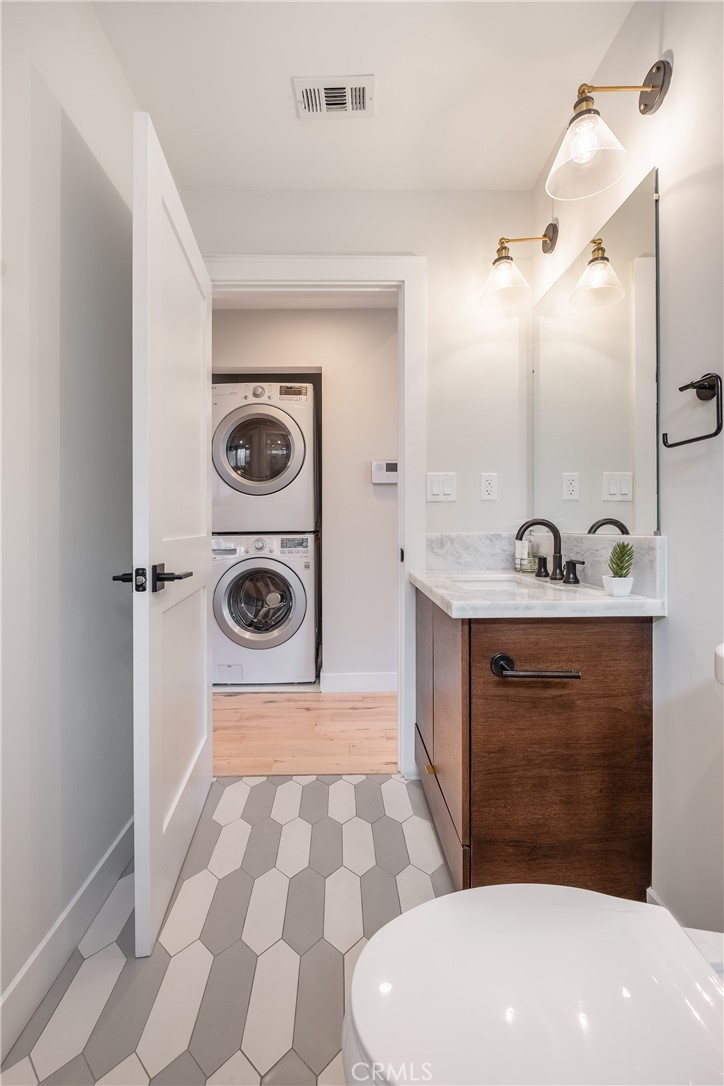 MLS #OC26160095 image #7