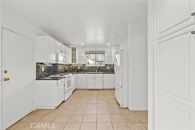 Detail Gallery Image 15 of 53 For 2248 Drayton, Thousand Oaks,  CA 91360 - 3 Beds | 2 Baths