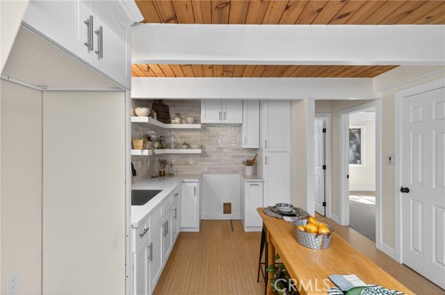 Detail Gallery Image 16 of 49 For 26980 Everest, Lake Arrowhead,  CA 92317 - 2 Beds | 2 Baths