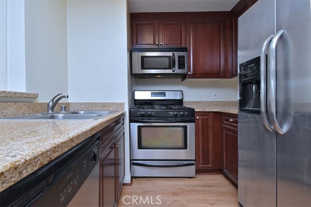 Detail Gallery Image 16 of 29 For 5545 Canoga Ave #105,  Woodland Hills,  CA 91367 - 1 Beds | 1 Baths