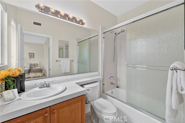 6467 Frampton, Huntington Beach CA: https://media.crmls.org/medias/5a5225ae-cbe5-4d2a-bd27-ef89f88bec34.jpg