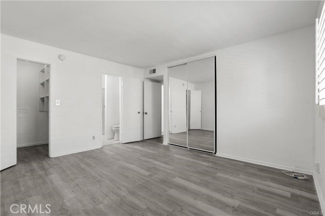 Image 22 of 28 For 5349 Newcastle Avenue 18