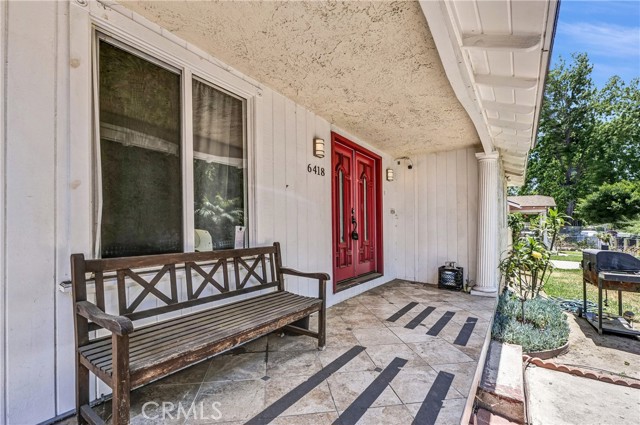 Detail Gallery Image 3 of 28 For 6418 Makee Ave, Los Angeles,  CA 90001 - 4 Beds | 2 Baths
