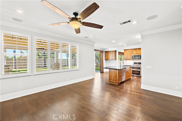 Detail Gallery Image 12 of 52 For 20841 Mayfair Dr, Trabuco Canyon,  CA 92679 - 5 Beds | 2/1 Baths