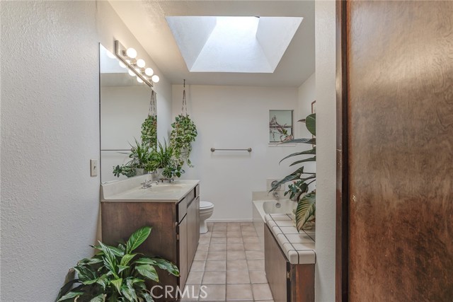 Detail Gallery Image 13 of 38 For 2854 Illinois Ave, Corning,  CA 96021 - 3 Beds | 2/1 Baths