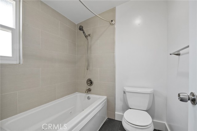 Detail Gallery Image 24 of 27 For 14822 Foxcroft Rd, Tustin,  CA 92780 - 3 Beds | 2/1 Baths