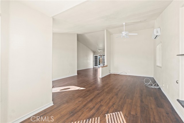 Detail Gallery Image 6 of 22 For 8849 Glade Avenue, California City,  CA 93505 - 3 Beds | 2 Baths