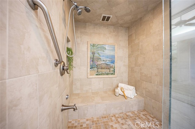Image 25 of 47 For 16611 Carousel Lane