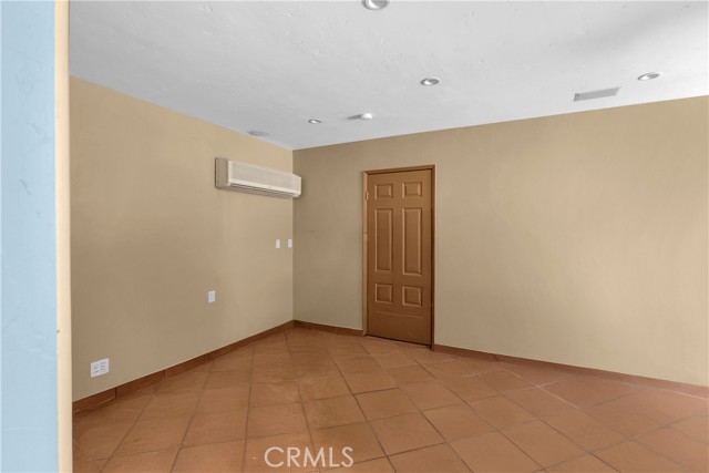 Image 17 of 31 For 80054 Tangier Avenue