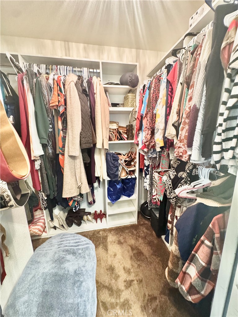 https://media.crmls.org/medias/5a57ec0f-e0a5-465d-bc75-28099e3b4b7a.jpg?preset=X-Large