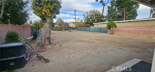 Detail Gallery Image 2 of 3 For 17107 San Jose St, Granada Hills,  CA 91344 - 3 Beds | 1 Baths