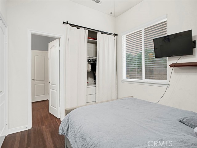 Detail Gallery Image 26 of 42 For 21103 Cross Creek Dr, Saugus,  CA 91350 - 3 Beds | 3 Baths