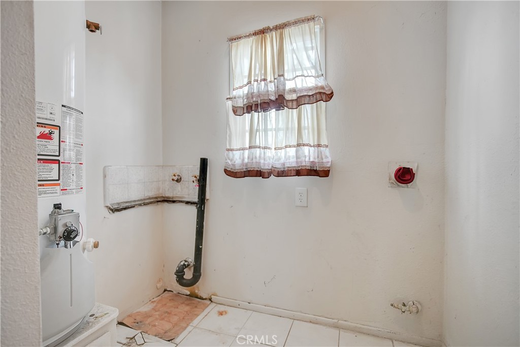 https://media.crmls.org/medias/5a59aa6c-00cb-4afb-bd1f-8b73edaf5035.jpg?preset=X-Large