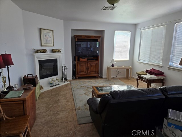 28195 Juniper Tree Lane, Menifee CA: https://media.crmls.org/medias/5a5a0878-d673-40d3-9bca-783e99744811.jpg