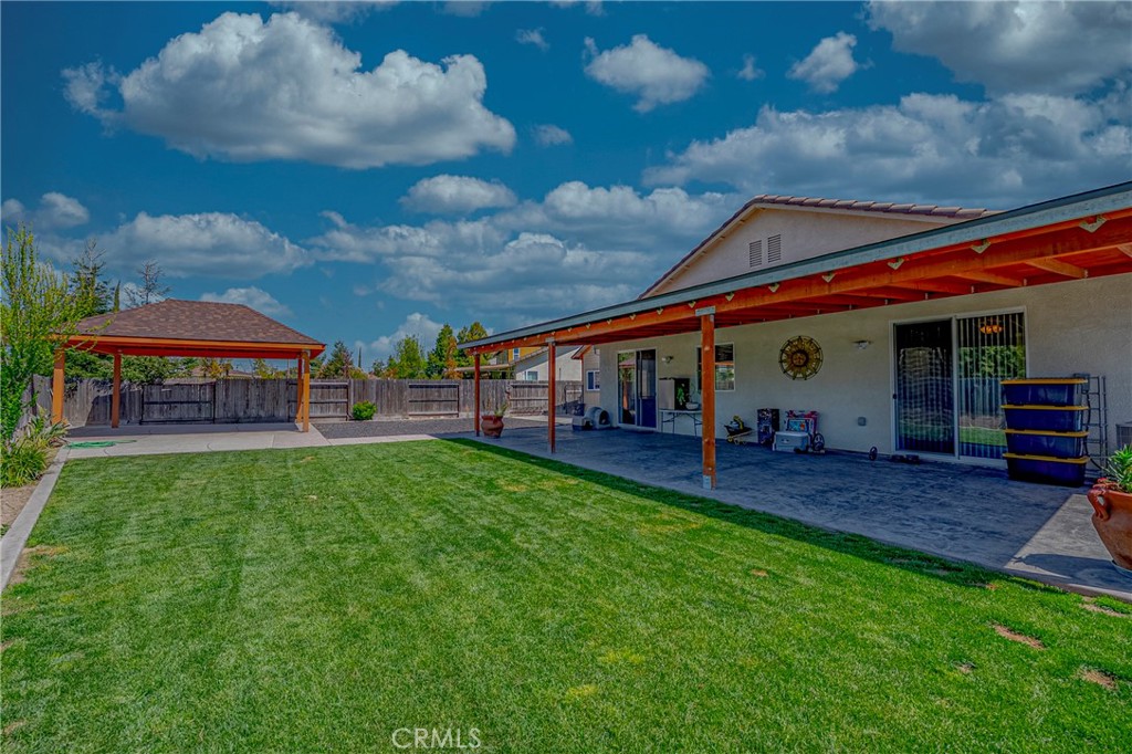 https://media.crmls.org/medias/5a5b4c67-23fc-4e56-ad1d-803ec1dc8858.jpg?preset=X-Large