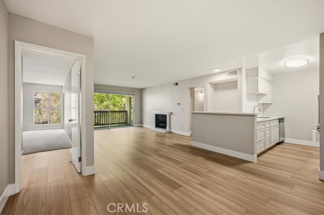 Detail Gallery Image 15 of 46 For 3310 Raintree, Culver City,  CA 90230 - 2 Beds | 2 Baths