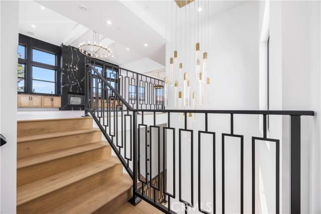 926 17th St, Hermosa Beach CA: https://media.crmls.org/medias/5a5c56ad-9f91-4e0a-ad3d-eda79ab4ebbe.jpg