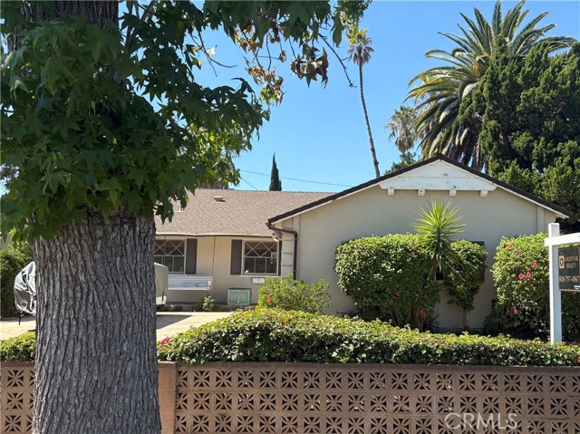Detail Gallery Image 1 of 18 For 7115 Matilija Ave, Van Nuys,  CA 91405 - 3 Beds | 1/1 Baths