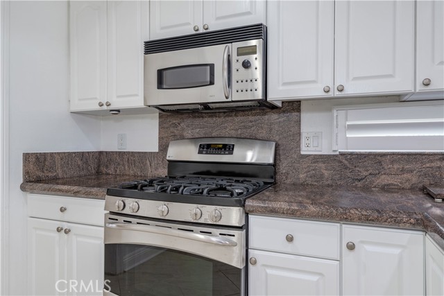 Detail Gallery Image 10 of 47 For 9248 Jasmine Ave, Fountain Valley,  CA 92708 - 4 Beds | 2 Baths